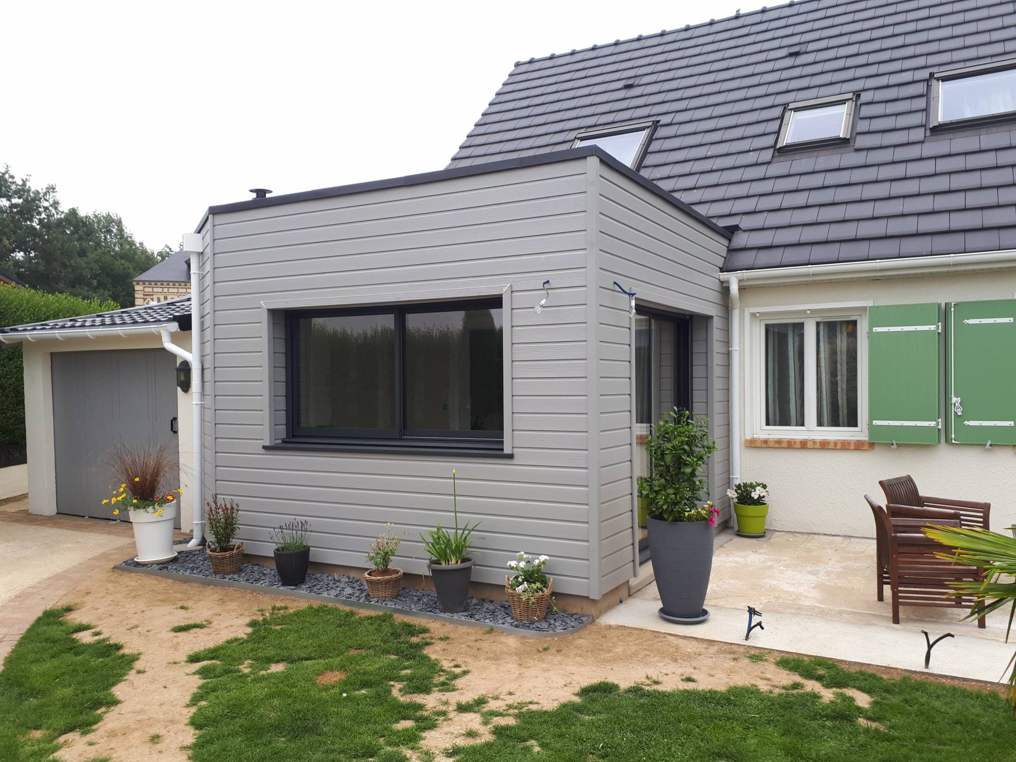 Construction d'un abri en bois pour véhicule à Lillebonne 76170