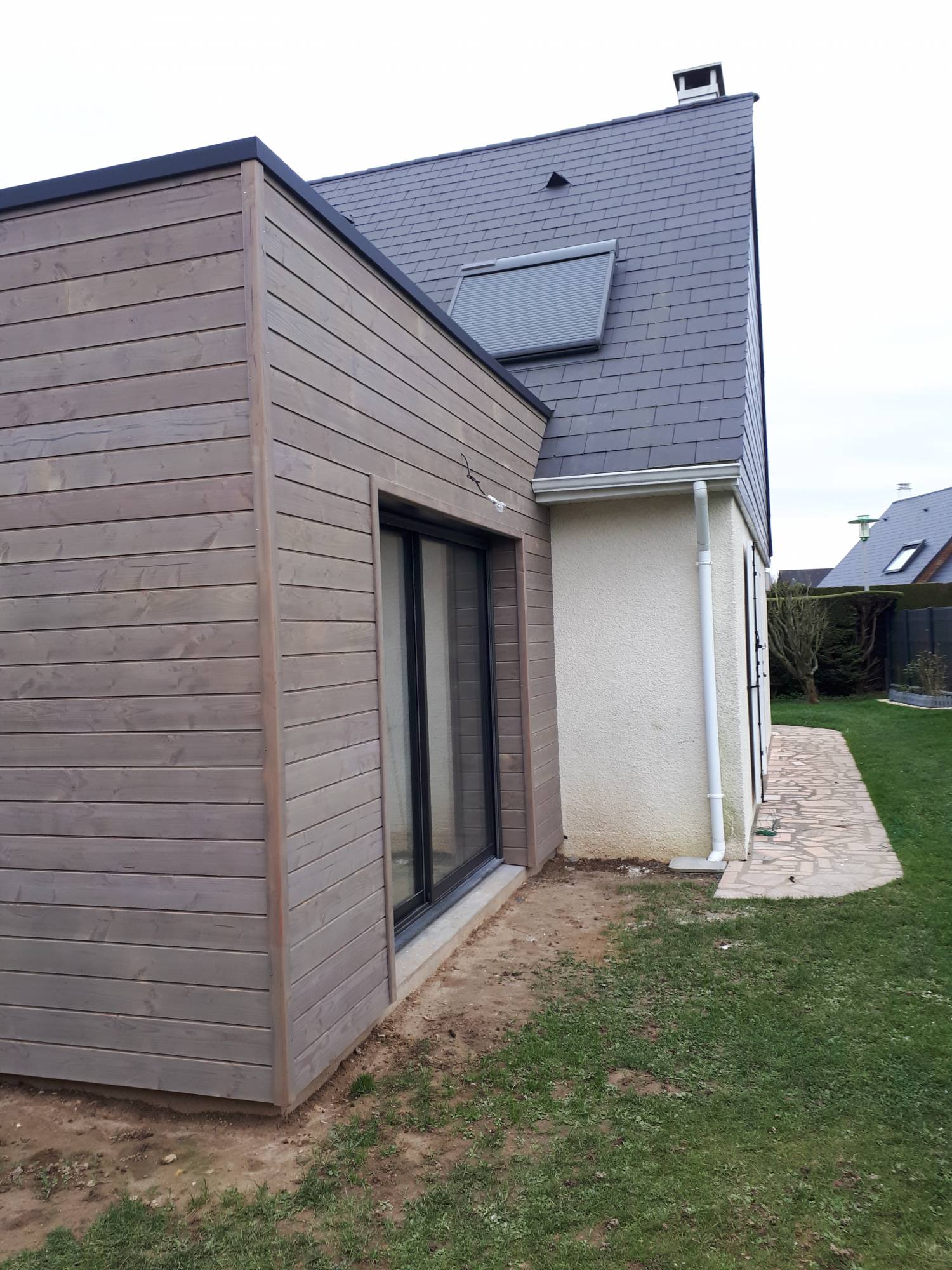 BARDAGE DOUGLAS GRIS 102