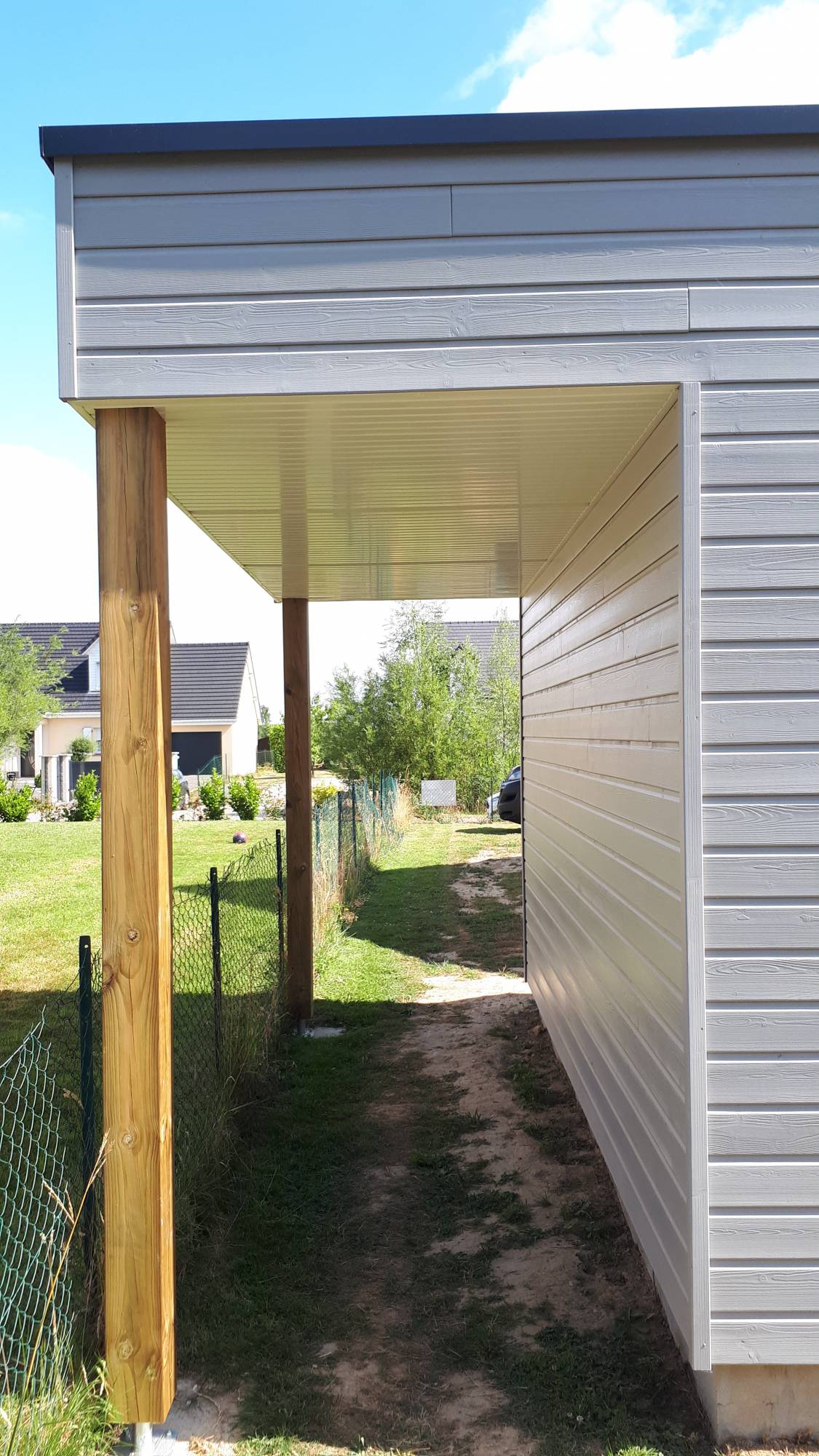 PROLONGER AVEC UN PASSAGE COUVERT