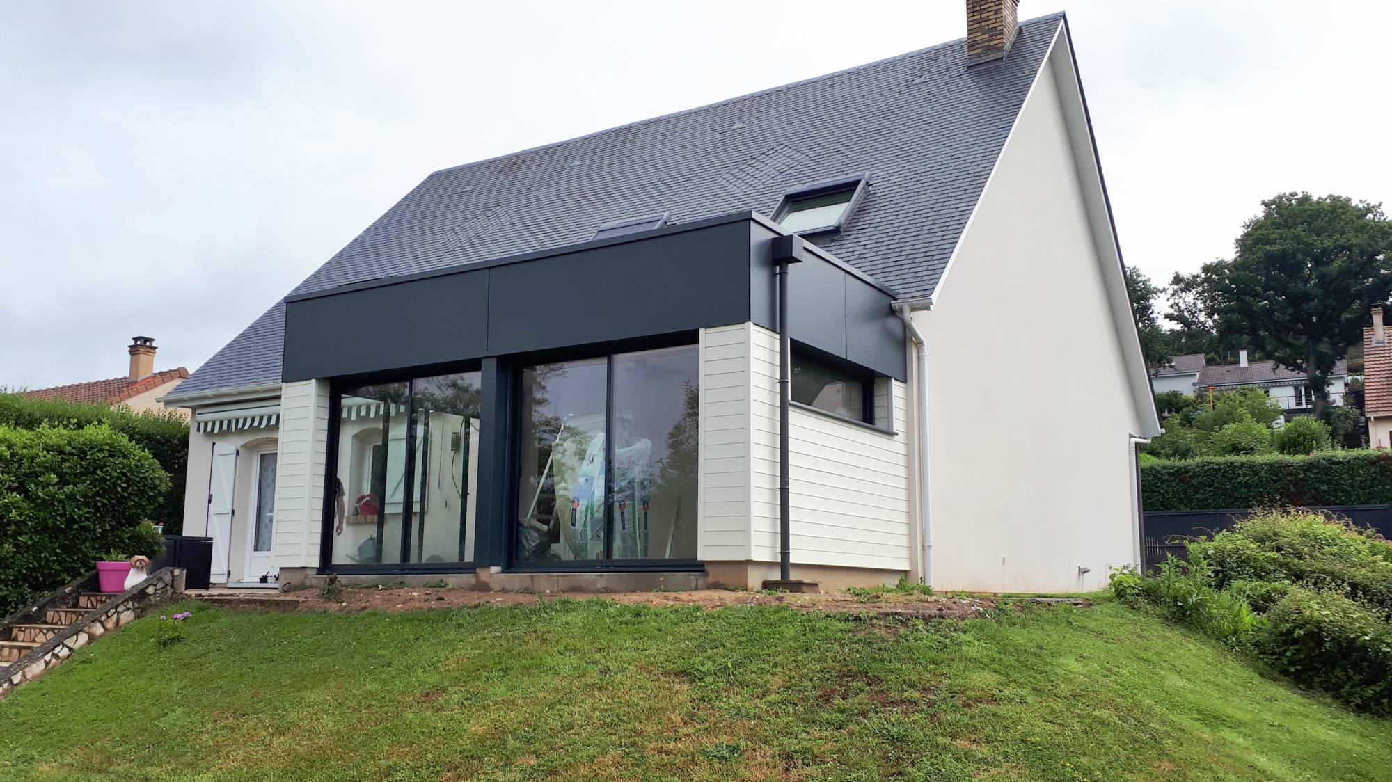 CREER UNE EXTENSION MODERNE EN TRESPA PRES DU HAVRE