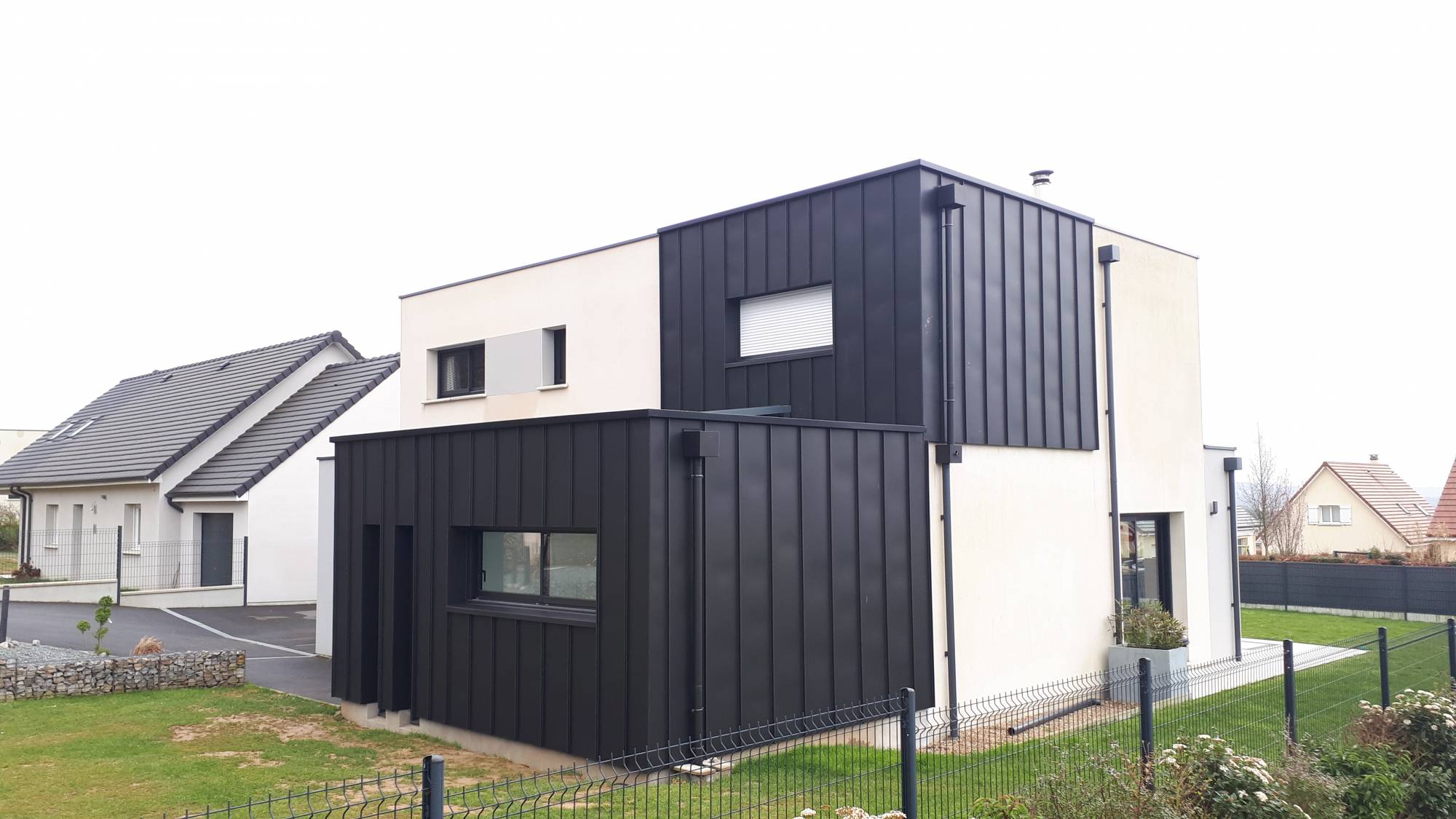 EXTENSION AVEC BARDAGE ZINC JOINT DEBOUT