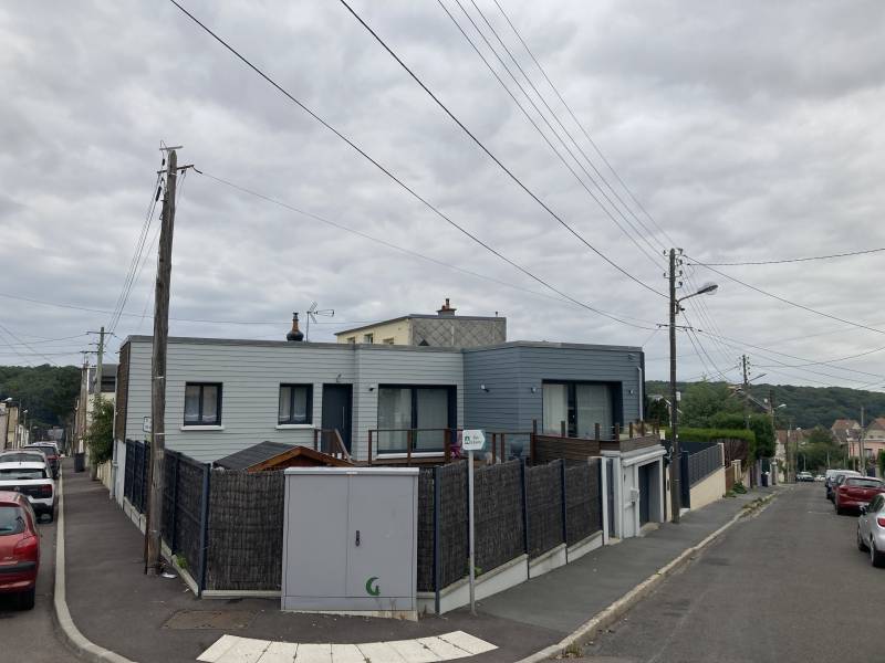 Poser du bardage James Hardie sur sa maison près de Fécamp