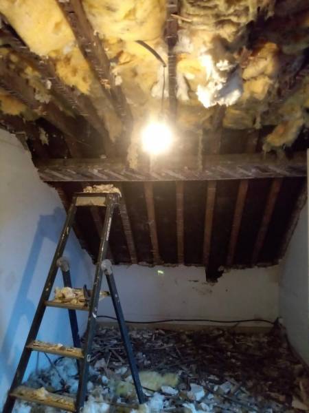 ISOLER SES COMBLES AVEC DE LA LAINE DE VERRE