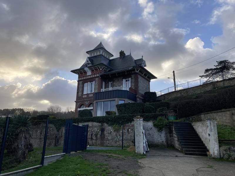 Quelle entreprise choisir pour faire une extension de maison en bois près du Havre