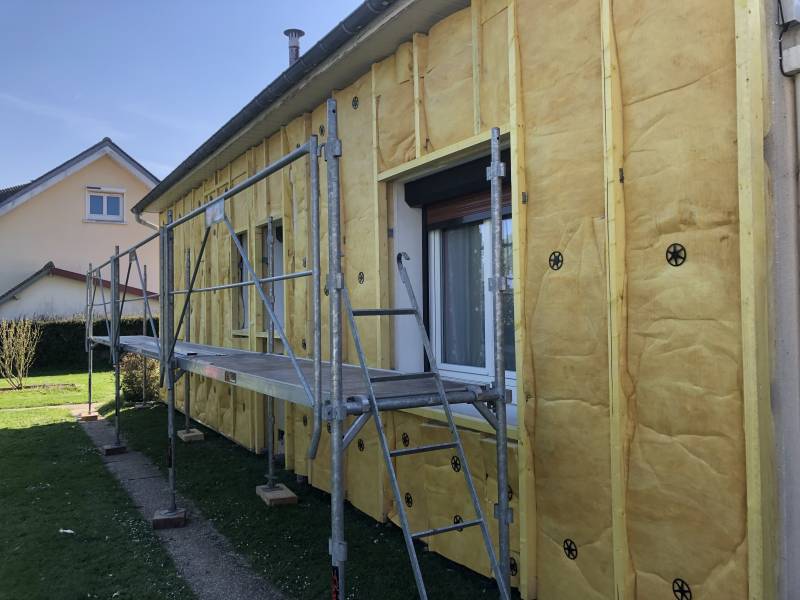 isoler l'extérieur de sa maison avec de la laine de verre