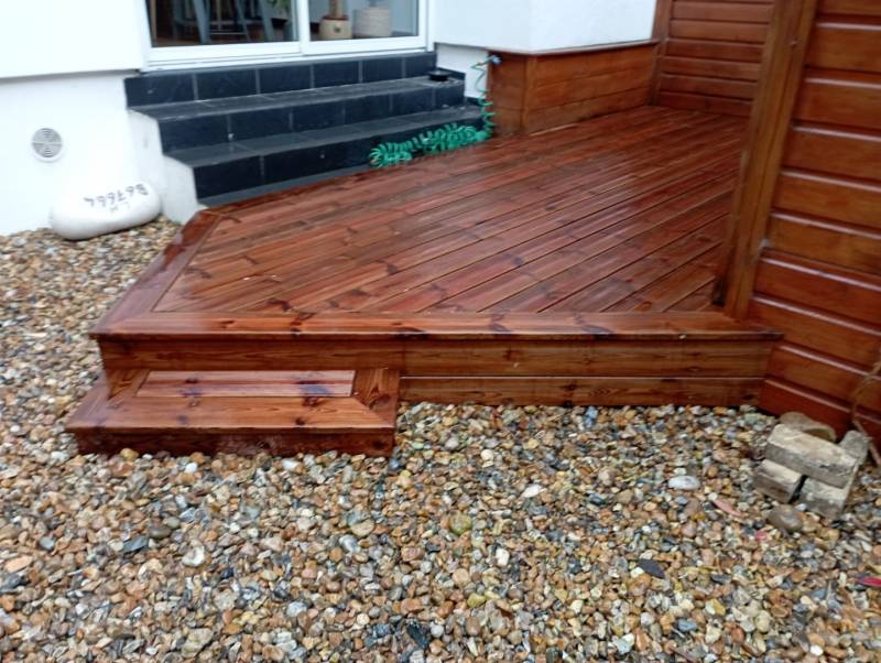 faire installer une terrasse en bois près du Havre