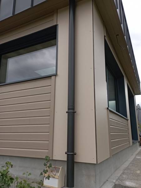 Poser un bardage bois sur son extension de maison en bois